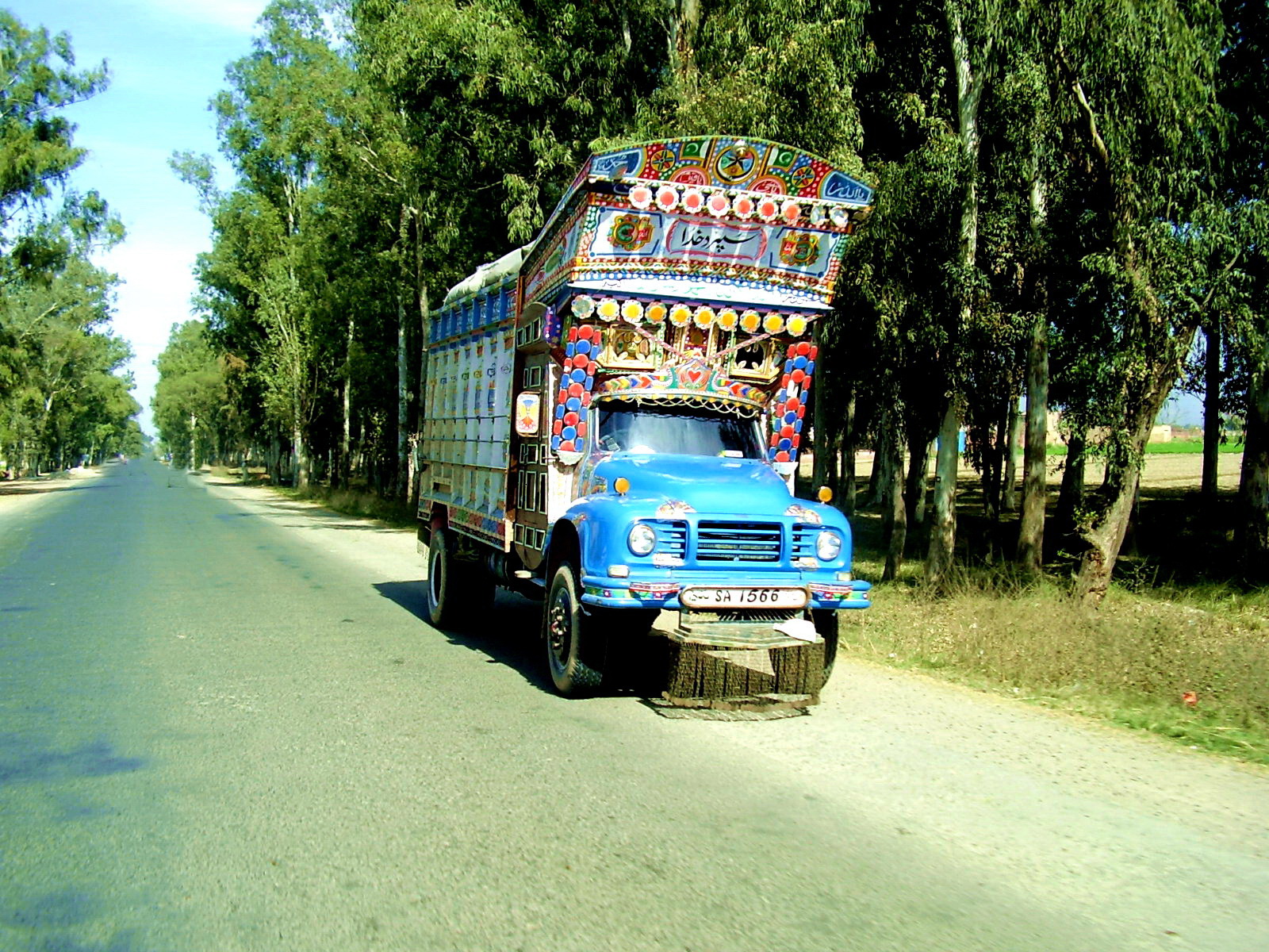 First time in Pakistan: visas, money and getting around